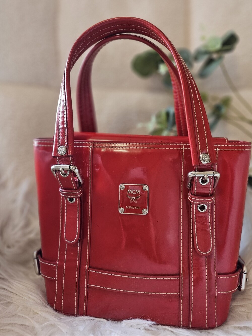 MCM Gorgeous Red Patent Leather Small Tote